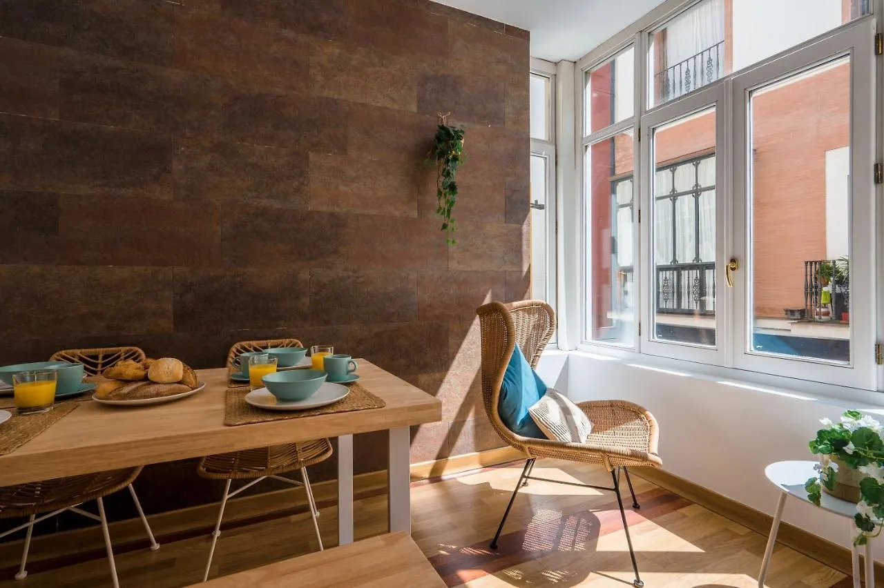 Hostly Orfila1 Centrico Con 2 Dorm Y Fibra Apartment Seville